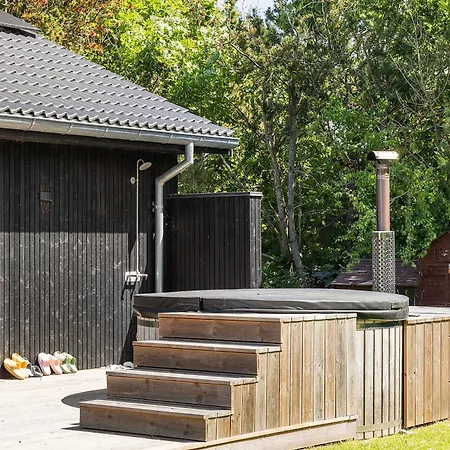 New And Modern With Hot Tub Hébergement de vacances *