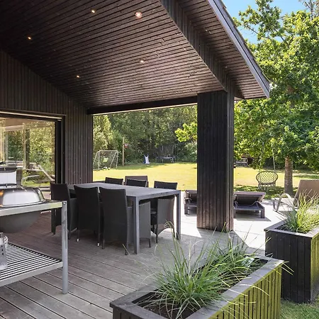 Hébergement de vacances New And Modern With Hot Tub *